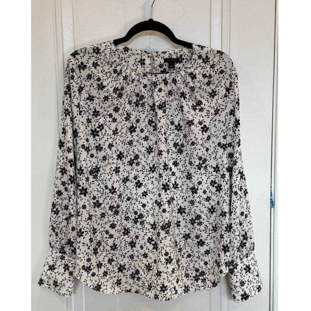 Ann Taylor White with Black Floral Print Long Sleeves Lightweight Workwear EUC